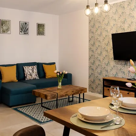 Na Wydmie, Sun & Snow أوستكا